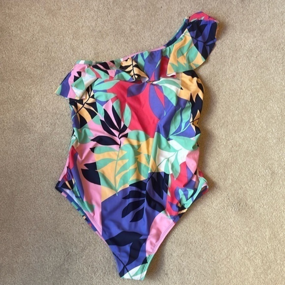 📺 Motherhood Maternity bright botanical one shoulder one piece